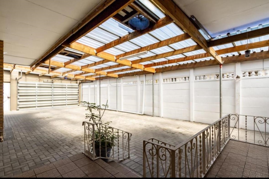 4 Bedroom Property for Sale in Belgravia Western Cape